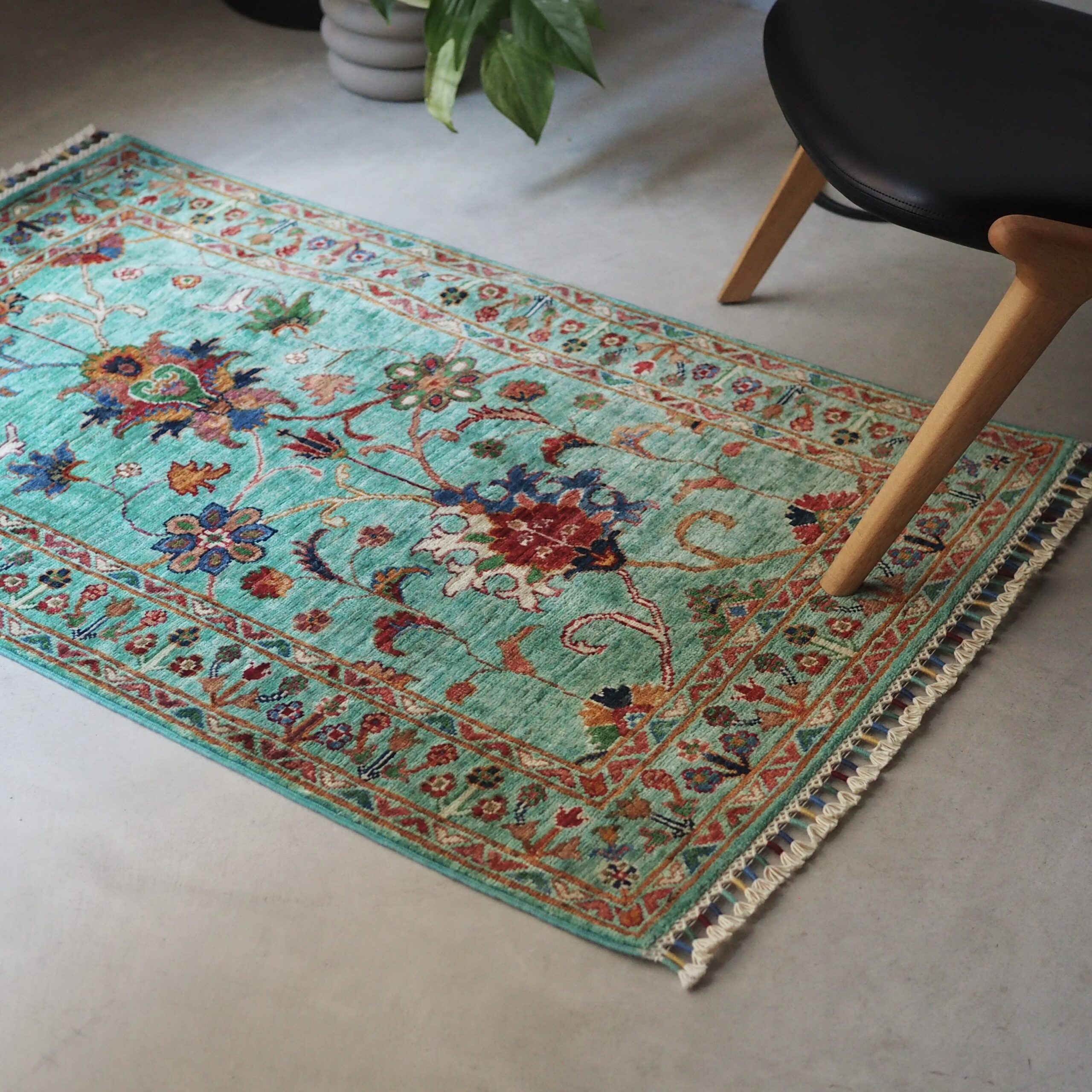 【フォレスタ限定開催】ガズニン絨毯展　POPUP store