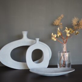 秋を感じさせるシックなオブジェ