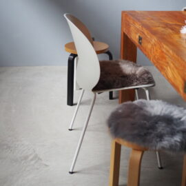 自然とともに暮らすシープスキンのある暮らし