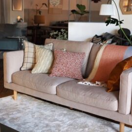 クッションカバーでお部屋のイメージアップ